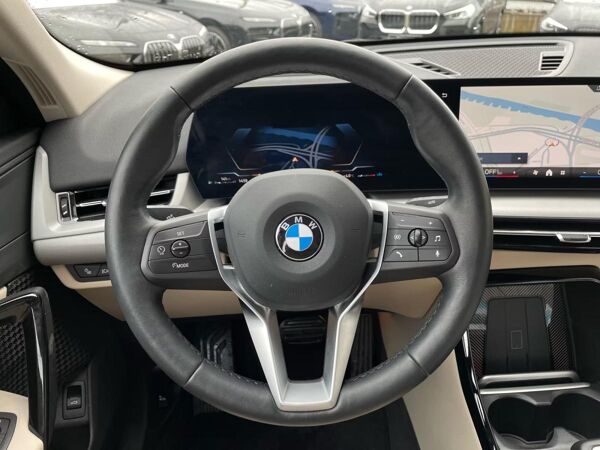 BMW X2 sDrive20i || DrivingAss+ ParkingAss+ Head-Up bild 6