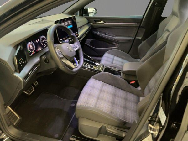 Volkswagen Golf VIII 1.5 eHybrid GTE DSG Panorama LED Navi bild 6