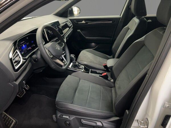 Volkswagen T-Roc 1.5 TSI R-Line DSG AHK Rear View Navi App bild 6