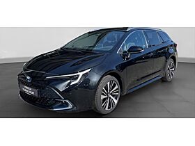 Toyota Corolla 2,0 178PS Touring Sports Kombi Hybrid Teamplayer inkl. Technik-Paket **Engelbart-Aktion** Toyota Corolla 2,0 178PS Touring Sports Kombi Hybrid Teamplayer inkl. Technik-Paket **Engelbart-Aktion**