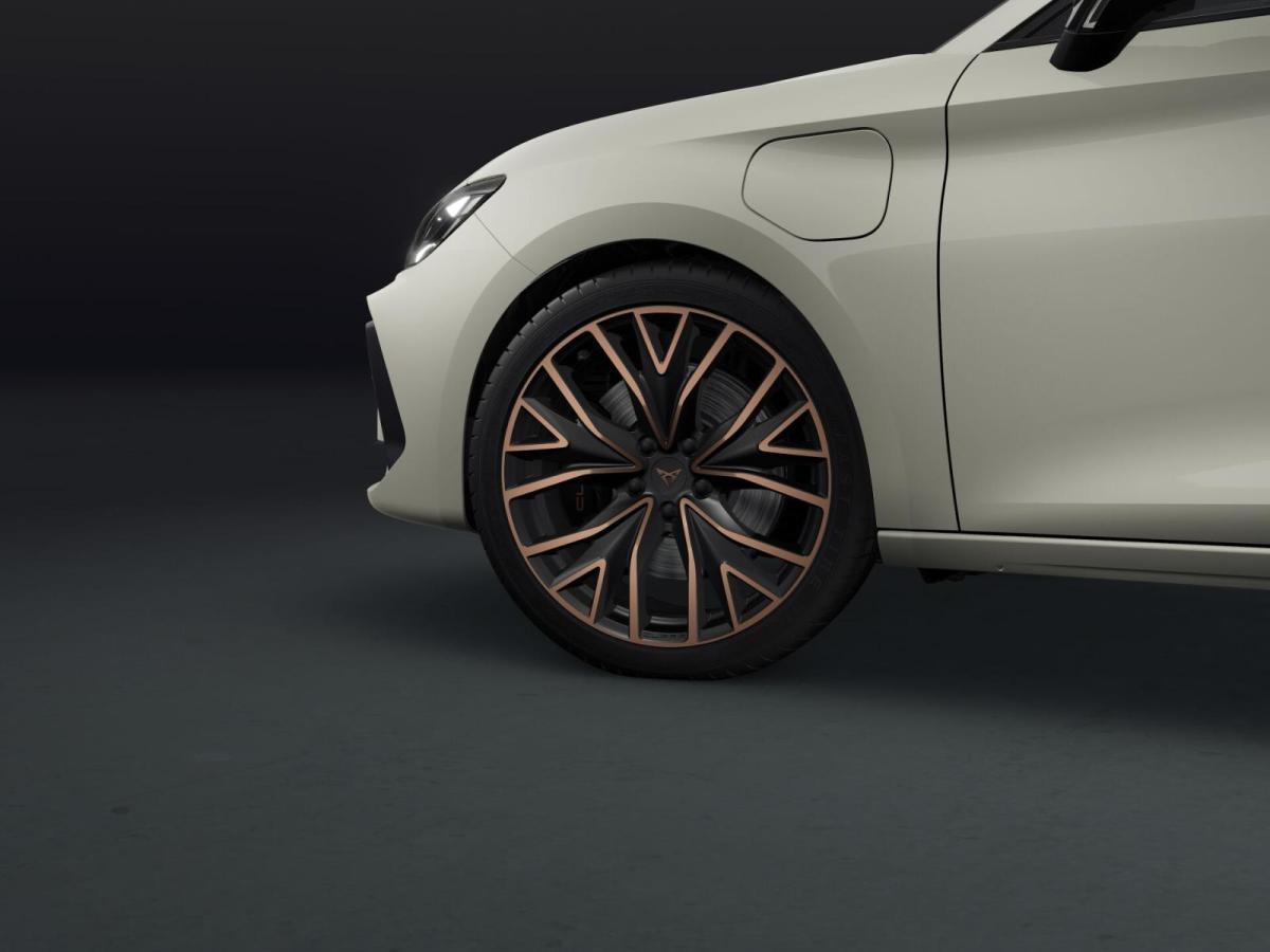 Cupra Leon ST VZ 1.5 e-Hybrid *AHK+MATRIX+SENNHE bild 4