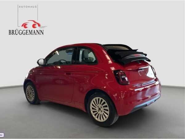 Fiat 500e CABRIOLET bild 5