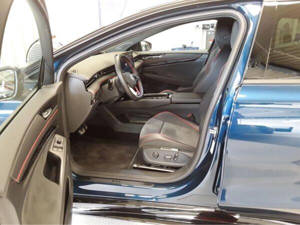 Volkswagen ID.7 GTX 4Motion 250kW - Matrix-LED AHK LM IQ.Drive HUD PDC Navi Area View Wärmepumpe bild 3