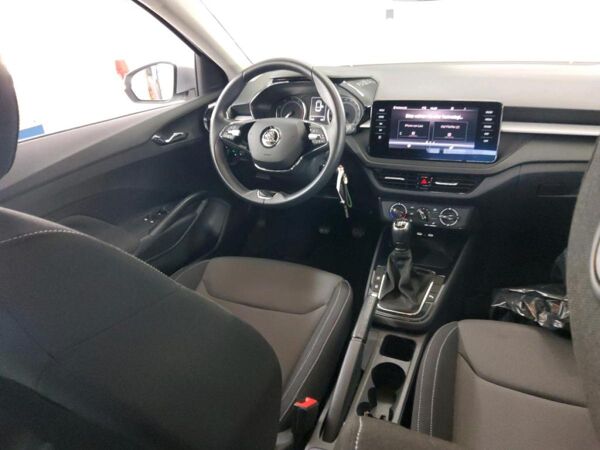 Skoda Fabia Ambition 1.0 TSI /KLIMA/SHZ/PDC/NAVI bild 6