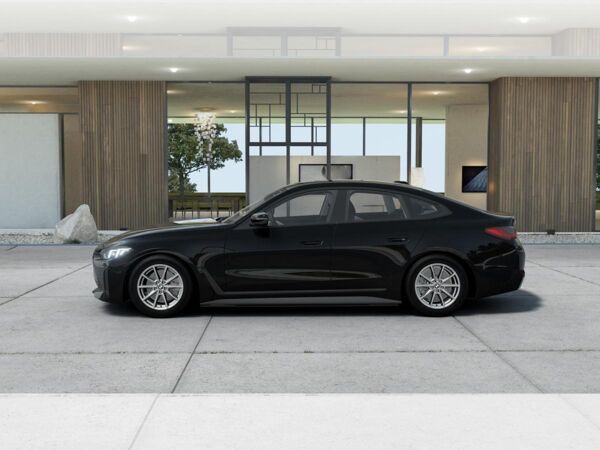 BMW i4 Gran Coupé || DrivingAssist. Kamera bild 3