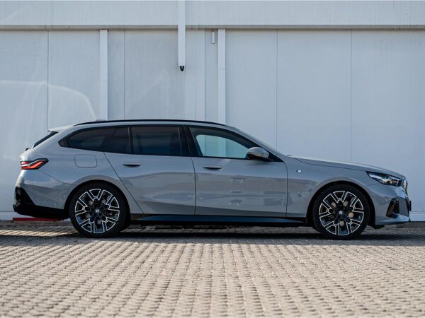 BMW 520 d Tour M-Sport 20 ACC AHK PANO Sitzlüft H&K bild 4