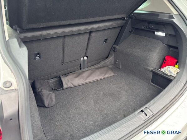 Volkswagen Tiguan Active 2.0 TDI DSG AHK LED NAVI PANO DAB bild 6