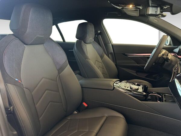 BMW 520 d xDrive M Sportpaket Pro AHK bild 6