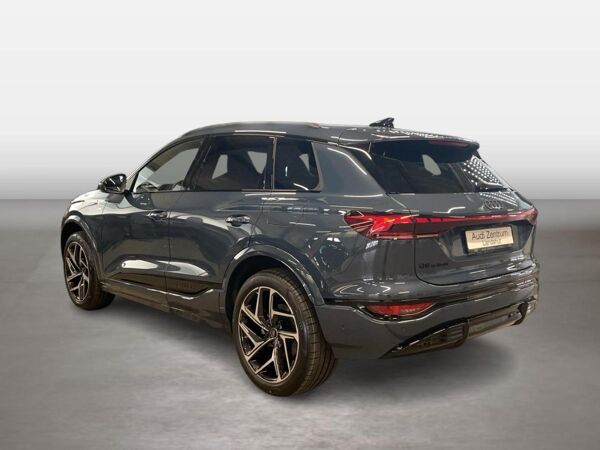 Audi e-tron Q6 SUV S line businessperformance bild 3