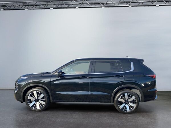Mitsubishi Outlander Top Luxury mit Standheizung und 360-Grad-Kamera bild 2