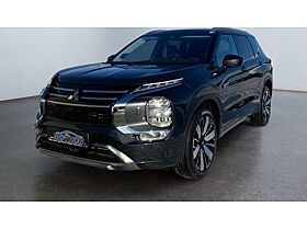 Mitsubishi Outlander Top mit Standheizung und 360-Grad-Kamera