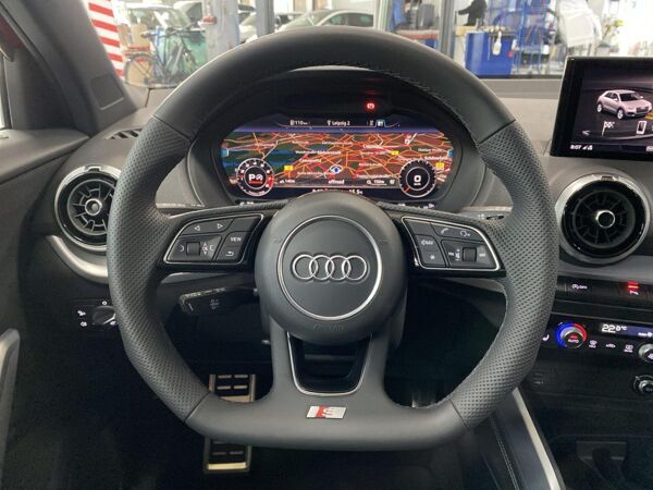 Audi SQ2 2.0 TFSI quattro *S-line*Matrix*Stylepaket* bild 7