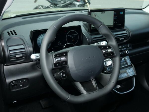 Hyundai INSTER Inster TREND EFFI.-PAKET NAVI SHZ LHZ WÄRMEPUMPE bild 6