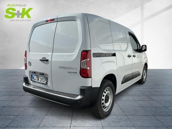 Toyota Proace City ***Proace City L1 verblecht 4-türig Meister 1,2-l-Turbo 81 Kw (110 PS)*** bild 3