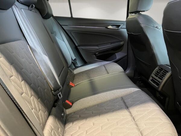 Volkswagen Golf VIII Lim. GOAL 2.0 TDI 110kW DSG - LED Plus ACC AHK Navi Rear View SHZ LM CarPlay PDC GJR bild 6