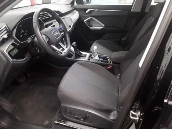 Audi Q3 45 TFSIe *LED*AHK*Navi* bild 3
