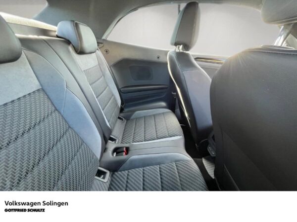 Volkswagen T-Roc Cabriolet 1.5 TSI R-Line DSG   AHK   Navi   SHZ   Side Assist bild 7