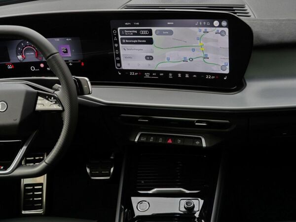 Audi Q3 SUV TFSI S line *LED*TechPlus*Pano*Klima* bild 6