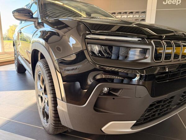 Jeep Avenger 1.2l DCT Black Edition E-Hybrid bild 6