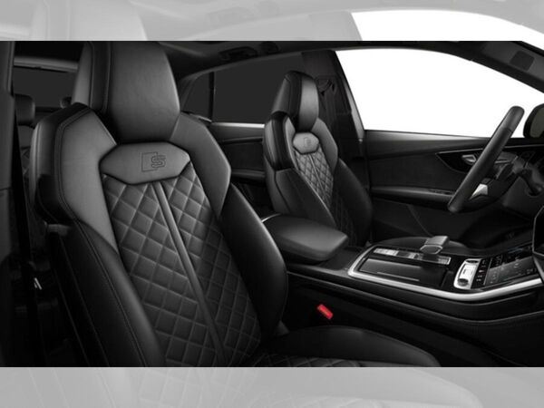 Audi Q8 SUV TFSI e quattro tiptronic bild 4