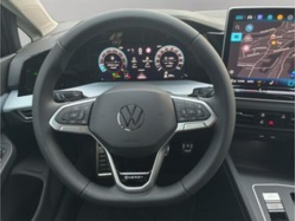 Volkswagen Golf VIII Lim Life bild 6
