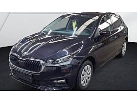 Skoda Fabia Selection 1.0 TSI 70kW - LED Einparkhilfe Kamera SHZ MFL GJR ZV DAB Skoda Fabia Selection 1.0 TSI 70kW - LED Einparkhilfe Kamera SHZ MFL GJR ZV DAB
