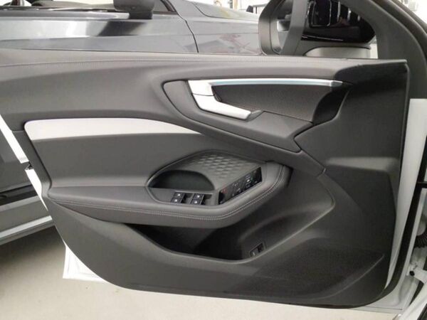 Audi A5 Avant S line TFSI edition one S tronic *AHK* bild 6