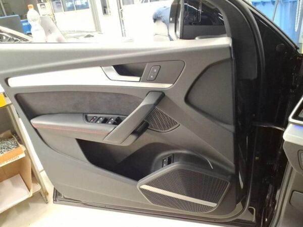 Audi Q5 Sportback S line 55 TFSI e quattro S tronic bild 6