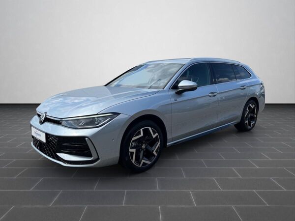 Volkswagen Passat Variant 2.0 TDI R-Line DSG/NAVI/Matrix-LED uvm. bild 1