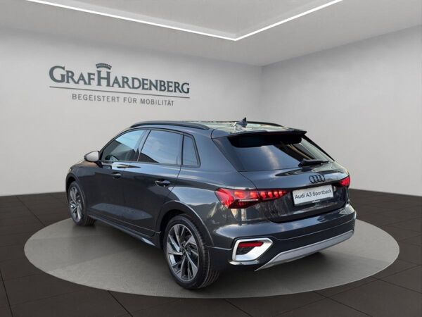 Audi A3 *Hybrid Allstreet*Interieur Sline*AHK* bild 3