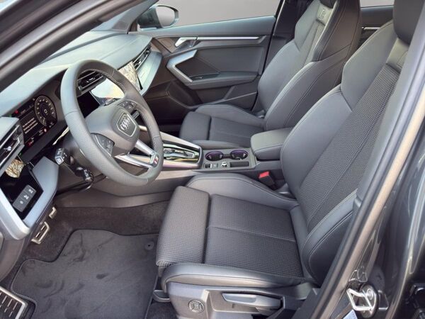 Audi A3 *Hybrid Allstreet*Interieur Sline*AHK* bild 6