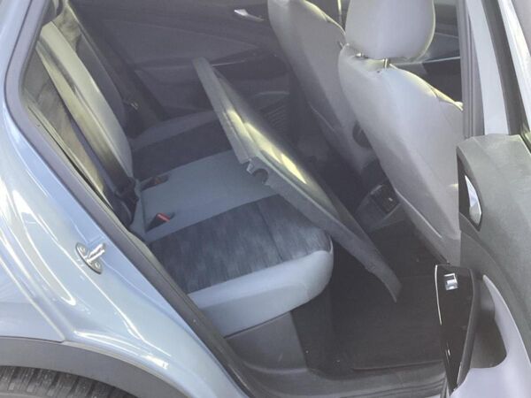 Volkswagen ID.4 Pure ACC Alu 19 Matrix Nav RüKa Wärmepumpe bild 7