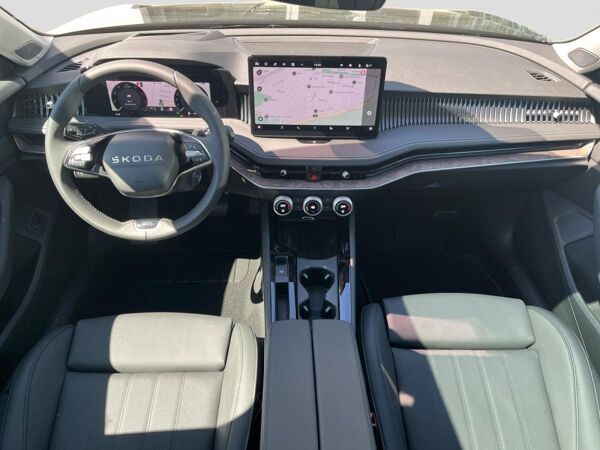 Skoda Superb Combi L&K 2,0 TDI DSG 4x4 PanoSD AHK bild 4