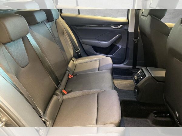 Skoda Octavia Combi Essence 1.5 TSI  *sofort verfügbar* bild 4