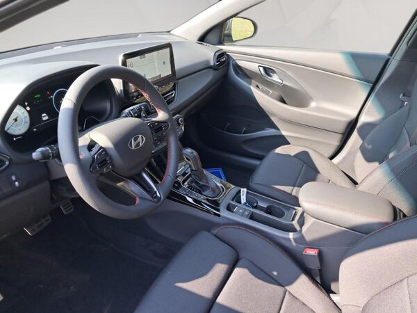 Hyundai i30 1.6 T-GDI DCT 2WD N Line 150 PS bild 7