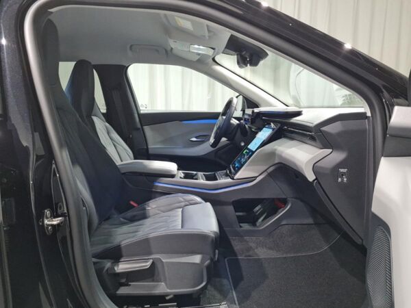 Ford Explorer Premium 🔋 BEV ⚡ 77kWh 💥 Agate-Black 💥 Fahrerassistenz-Paket⚡ Wärmepumpe 💥 bild 4