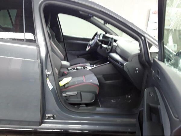 Volkswagen Golf GTI CLUBSPORT PANO HUD WINTERRÄDER GARANTIE bild 7