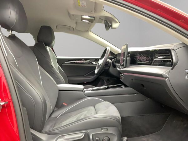Volkswagen Passat Variant Elegance (Garantie 04/2030.AHK.Navi.DCC Pro.Kamera) 1.5 eHybrid DSG bild 7