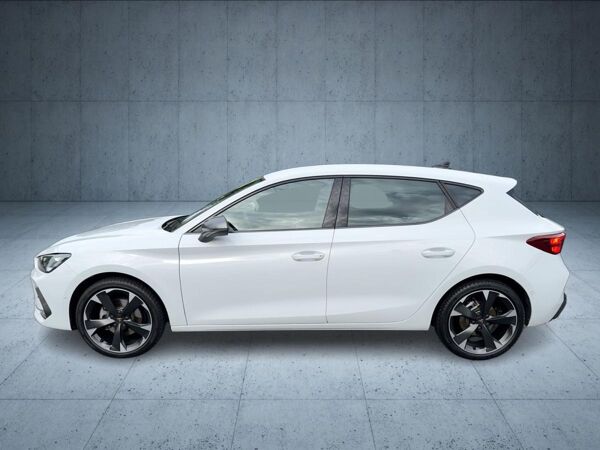 Cupra Leon 1.5 eTSI DSG Nav/Kam/ACC/SHZ/LHZ/Assist/18"/Keyless bild 2