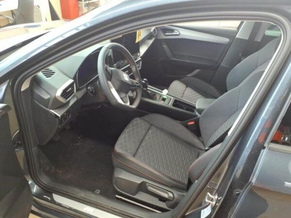 Seat Leon FR 1.5 TSI Nav/Kam/AppCon/Keyless/ACC/SHZ/17" bild 3