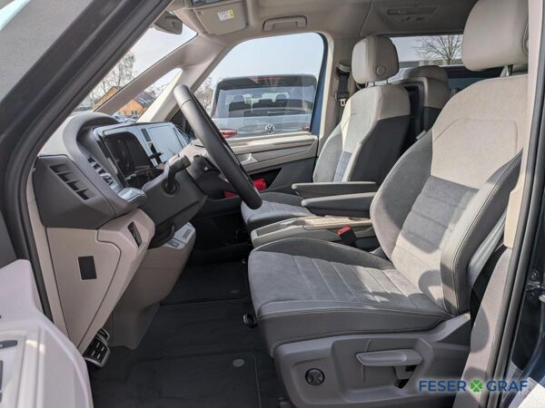 Volkswagen T7 Multivan 2,0 l TDI 75 Jahre Bulli IQ.Light bild 7