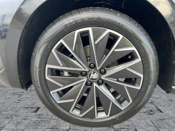 Skoda Scala Tour 1,0 TSI DSG + Eroberungsaktion + sofort verfügbar bild 7