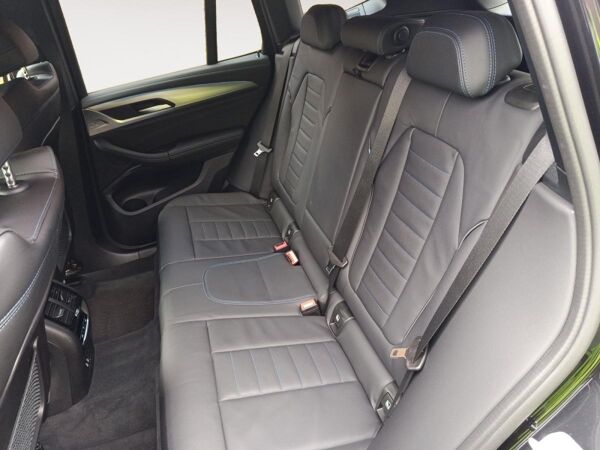 BMW X3 SOFORT VERFÜGBAR*M-Paket*Leder*Innovationspaket*Ablagenpaket*Haustürlieferung*Advantage* bild 4