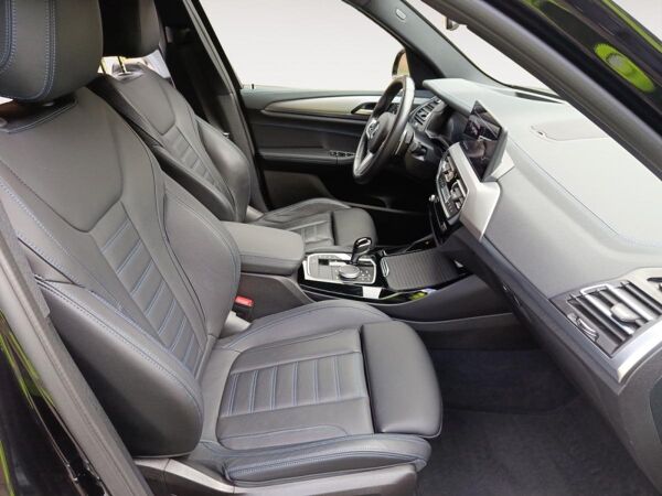 BMW X3 SOFORT VERFÜGBAR*M-Paket*Leder*Innovationspaket*Ablagenpaket*Haustürlieferung*Advantage* bild 6