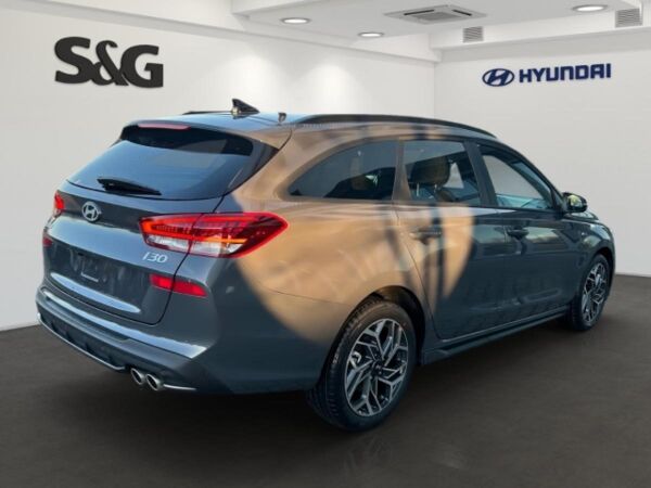 Hyundai i30 Kombi 1.6 T-DGI N-Line Autom. Sportpaket Navi Digitales Cockpit LED bild 3
