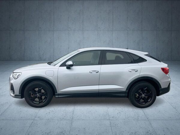 Audi Q3 Sportback TFSI e 45 TFSI e 180(245) S tronic bild 3