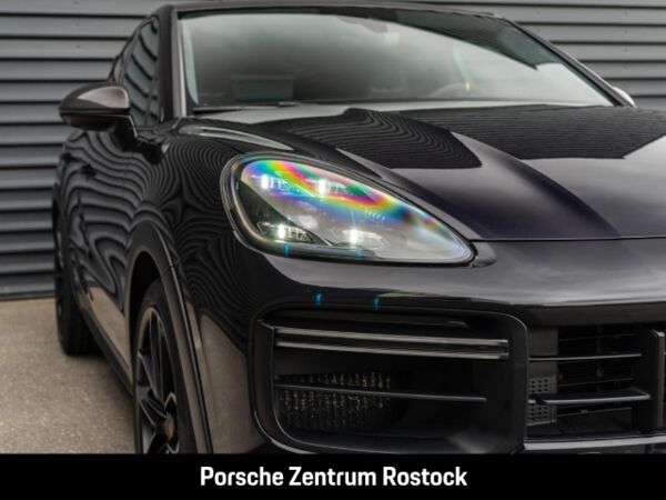 Porsche Cayenne Turbo GT / 640 PS / tiefschwarzmetallic bild 2