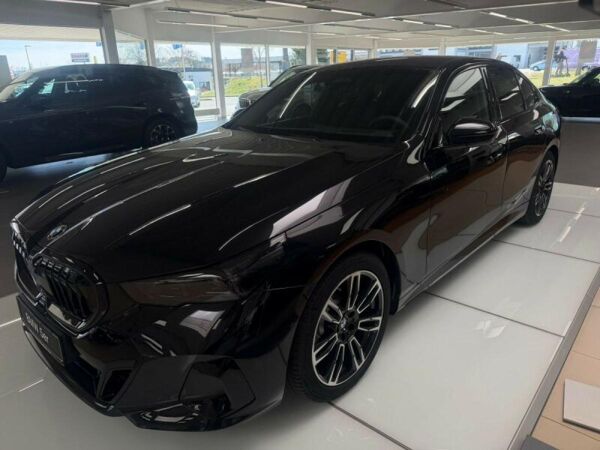BMW 520 d Limousine >22% * M Sport Pro * AHK * ACC * 360 Grad * bild 1