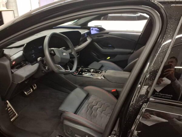 Audi A6 e-tron Sportback quattro S line *B&O*360°* bild 3