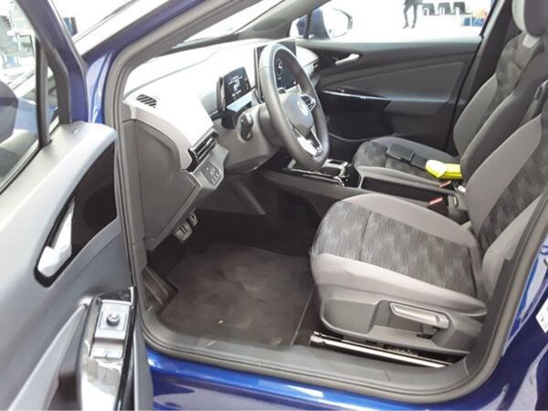 Volkswagen ID.4 PRO 82 kWh +WÄPU+AHK+360°+LED+ACC+NAVI+SHZ+19"+CARPLAY bild 6